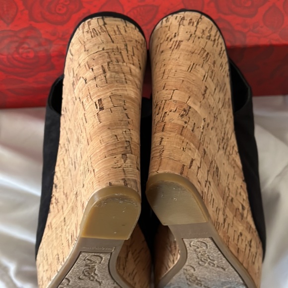 Carlos Santana wedge - Picture 3 of 10